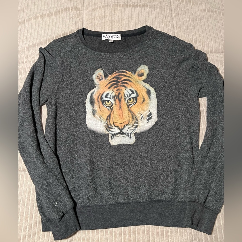 Wildfox baggy beach jumper sweatshirt. Women’s size S.